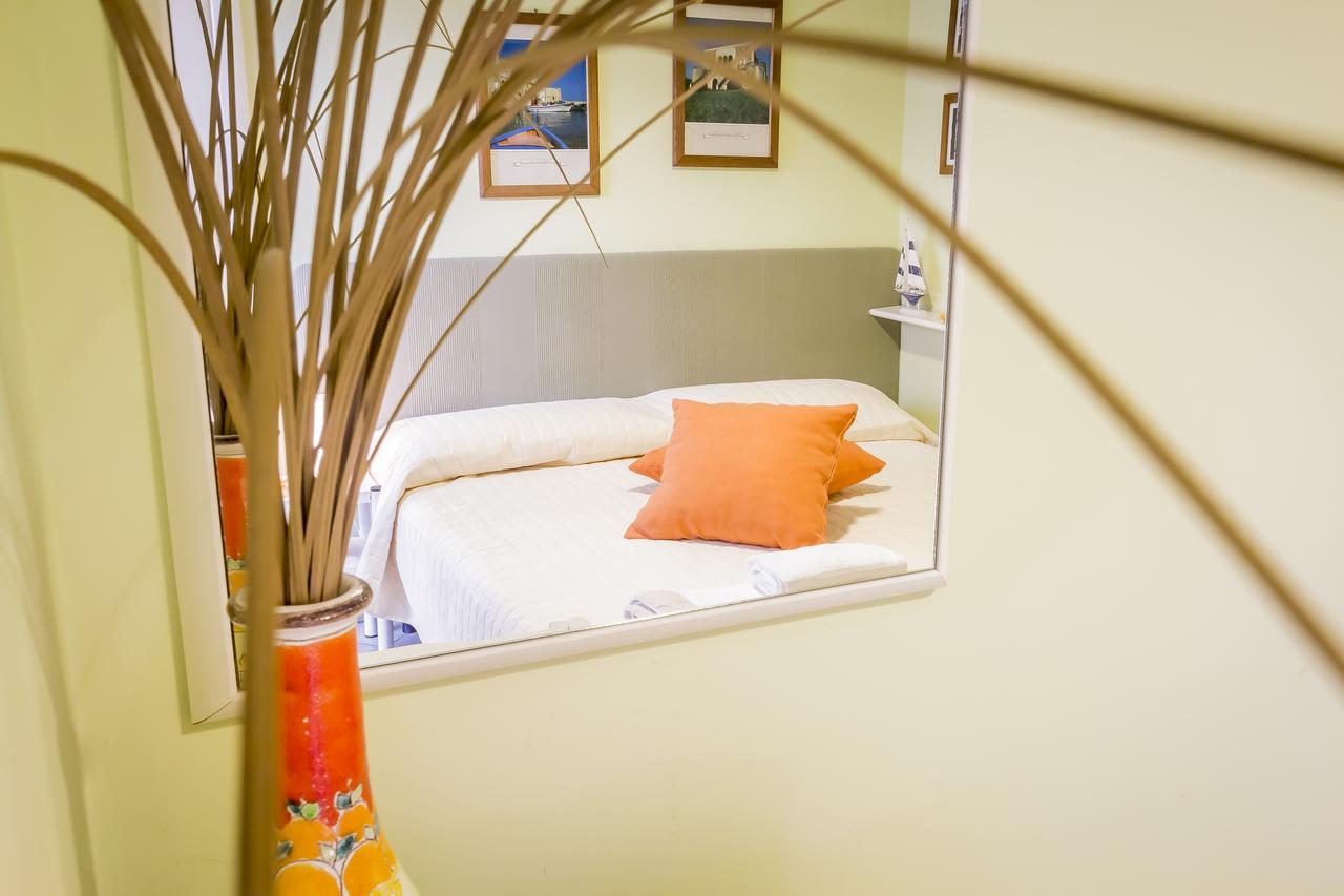 Mandarinoarancio Bed and Breakfast Alezio Buitenkant foto