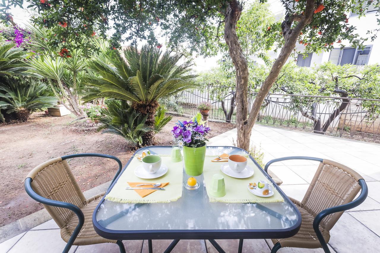 Mandarinoarancio Bed and Breakfast Alezio Buitenkant foto