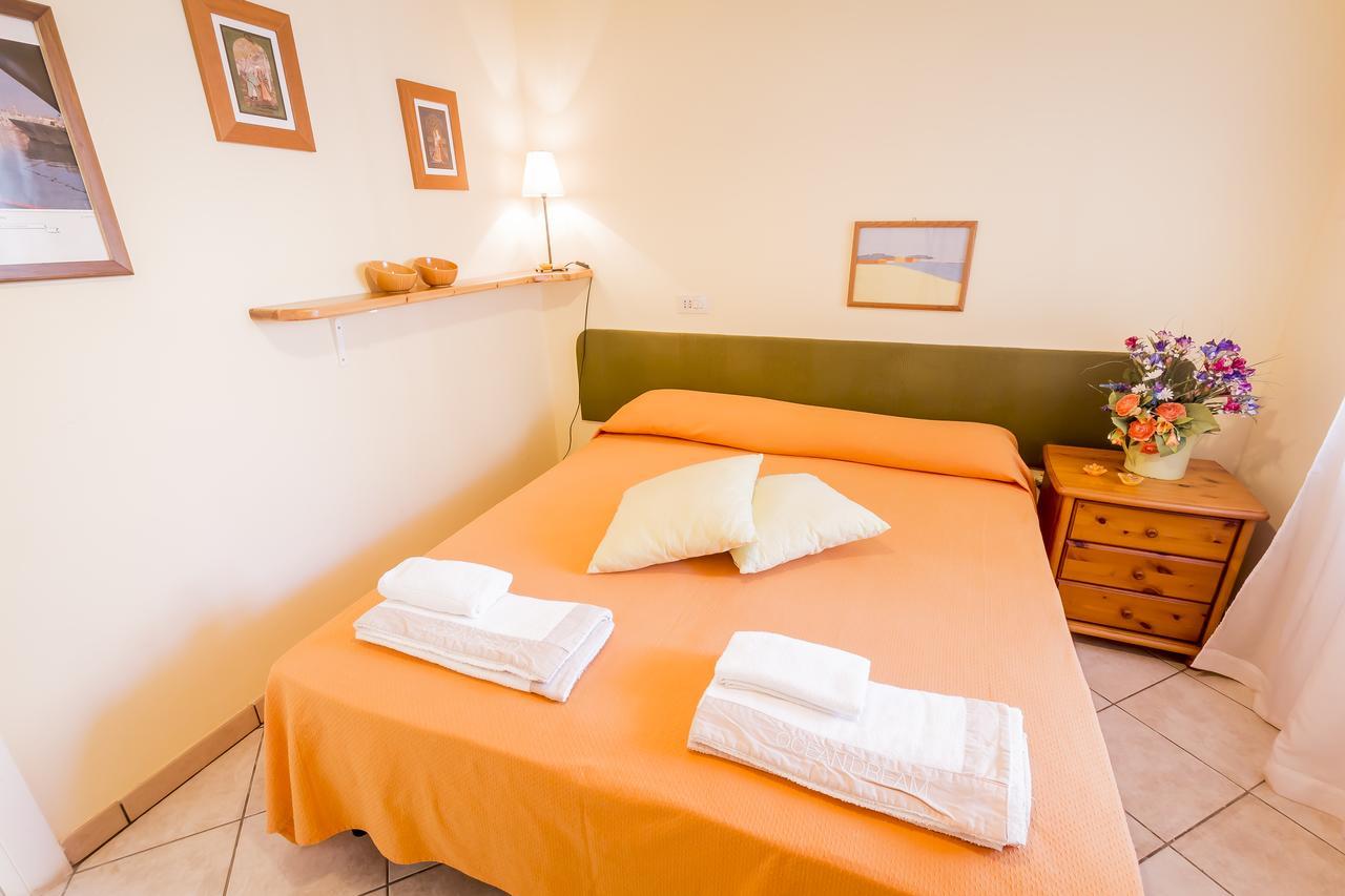 Mandarinoarancio Bed and Breakfast Alezio Buitenkant foto